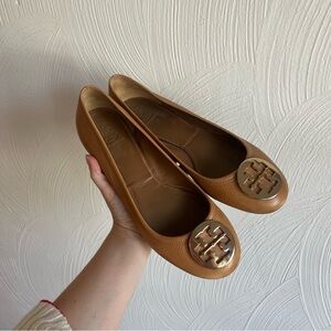 Tory Burch Camel Leather Flats with Gold Emblem
